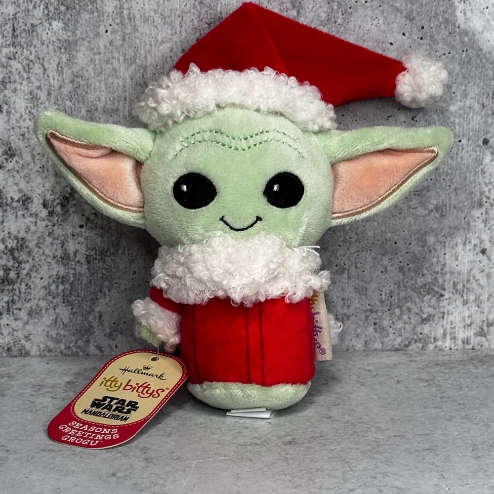 Hallmark Itty Bittys Star Wars Mandalorian Seasons Greetings Grogu Santa Plush